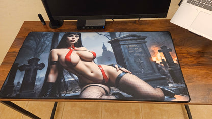 Vampirella Mouse/Game Pad – Cemetery Edition